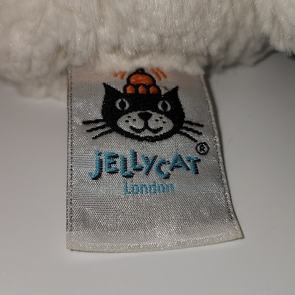 Jellycat Bashful Cream Bunny Plushy - Picture 8 of 13